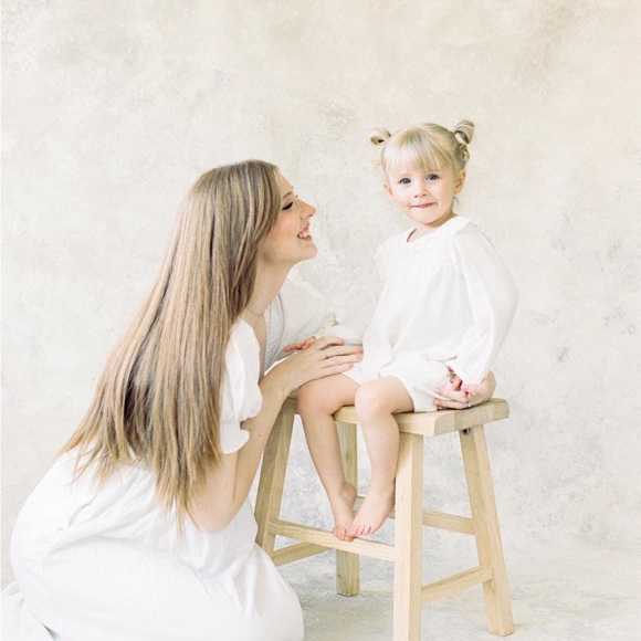 Meet your Posher, Mirs - Picture 1 of 2